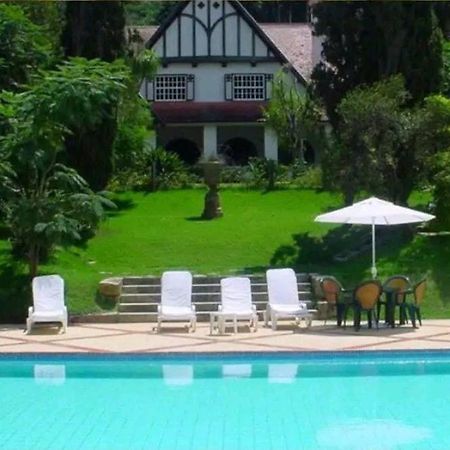 Studio 107 - Moderno No Granja Brasil Em Itaipava Petropolis  Luaran gambar