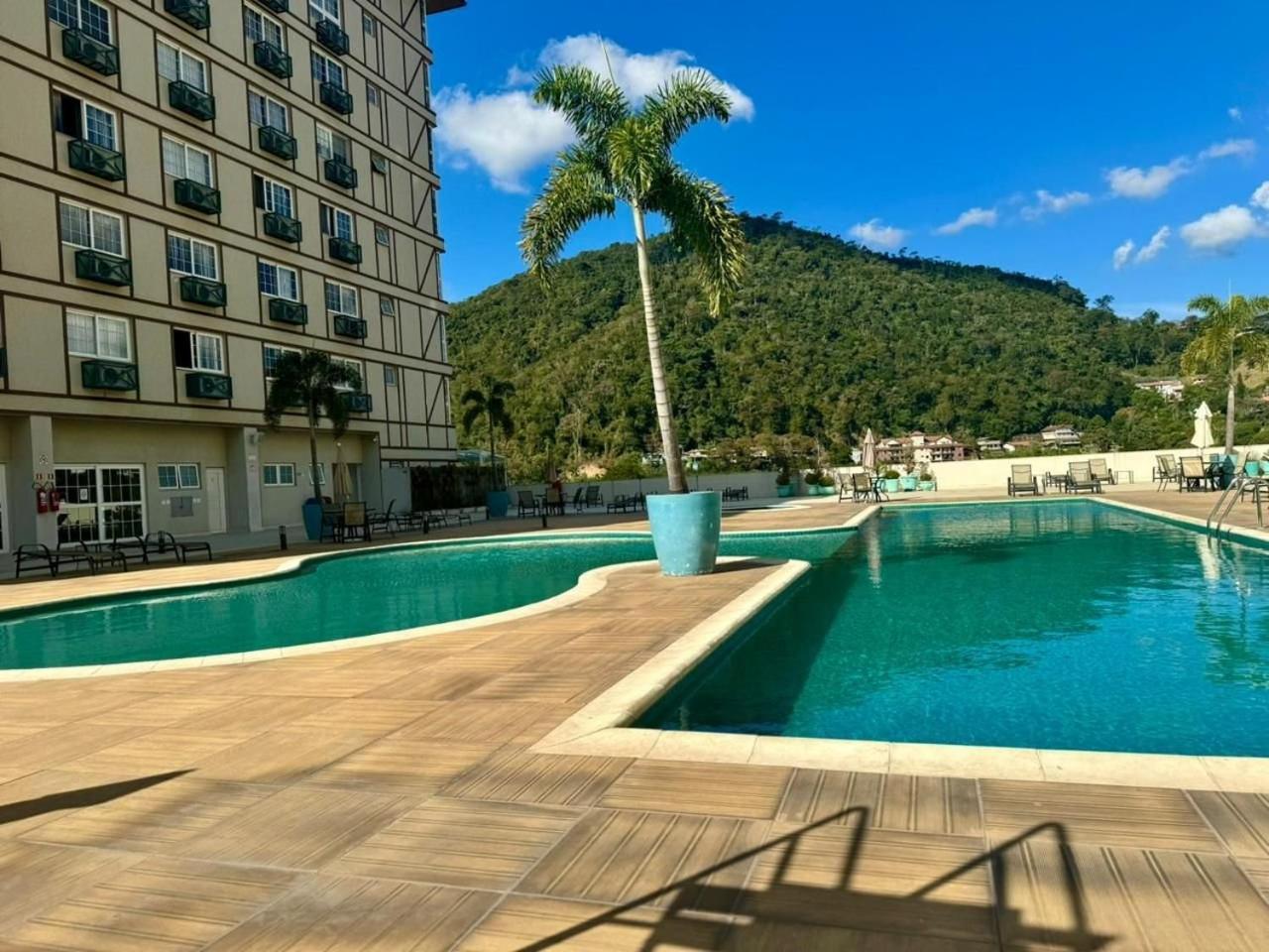 Studio 107 - Moderno No Granja Brasil Em Itaipava Petropolis  Luaran gambar